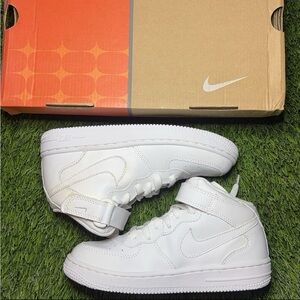 Vintage Air Force 1 mid